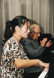 Prof. Victor Merzhanov during the classes with Tomoko Kinoshita in August 1998.